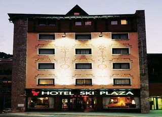 hotel Ski Plaza + Green Fee 9 Hoyos