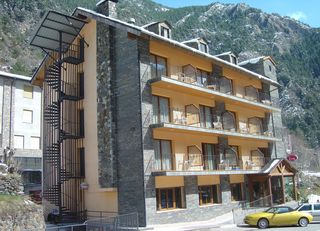 hotel Erts + Telecabina La Massana-pal