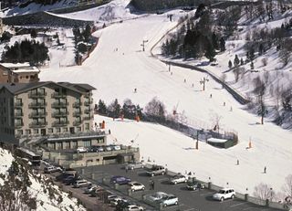 hotel Parador Canaro + Motos De Nieve + Mushing