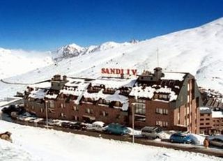 hotel Crest Pas + Forfati Grandvalira