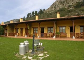 hotel Aptos. Camin De Pelayo