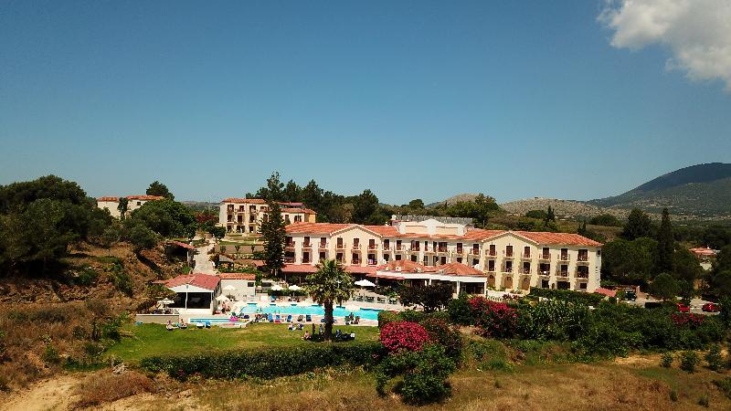 hotel Karavados Beach