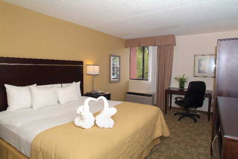 Fotos Hotel Clarion Inn & Suites Orlando International Drive