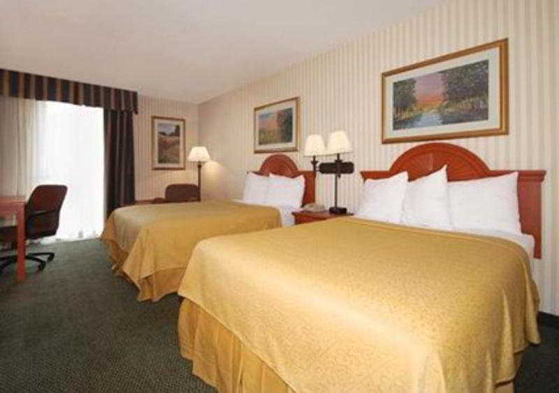 Fotos Hotel Holiday Inn Express Camp Springs-andrews Afb