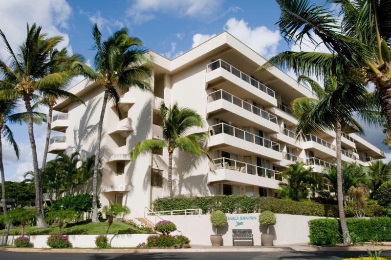 hotel Aston At The Maui Banyan