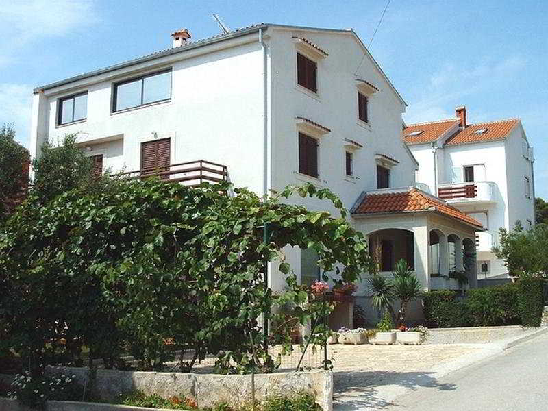 apartamentos Borik