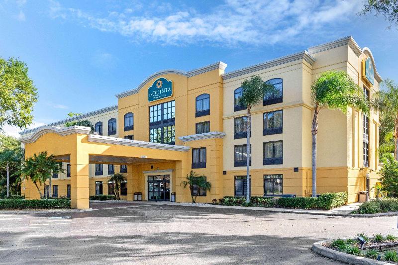 hotel Wingate By Wyndham Hotel & Suites - New Tampa