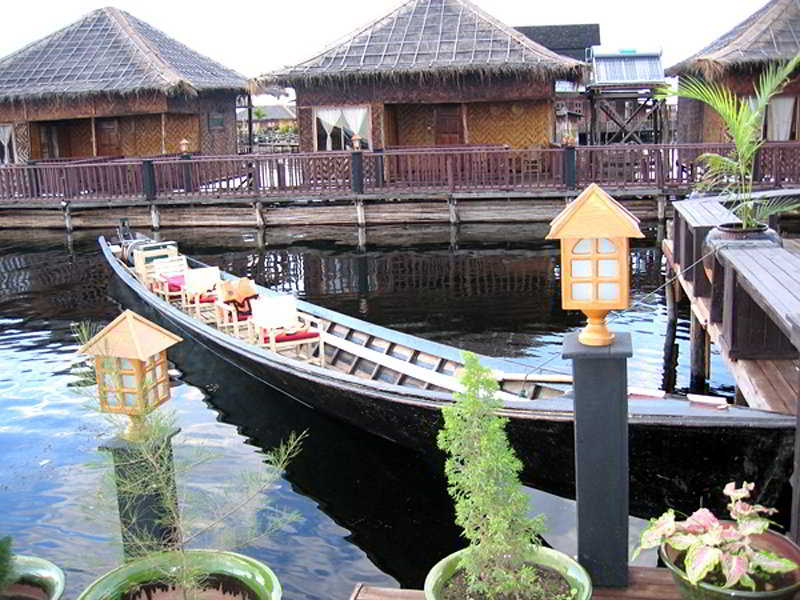 hotel Paradise Inle Resort (on The Lake)