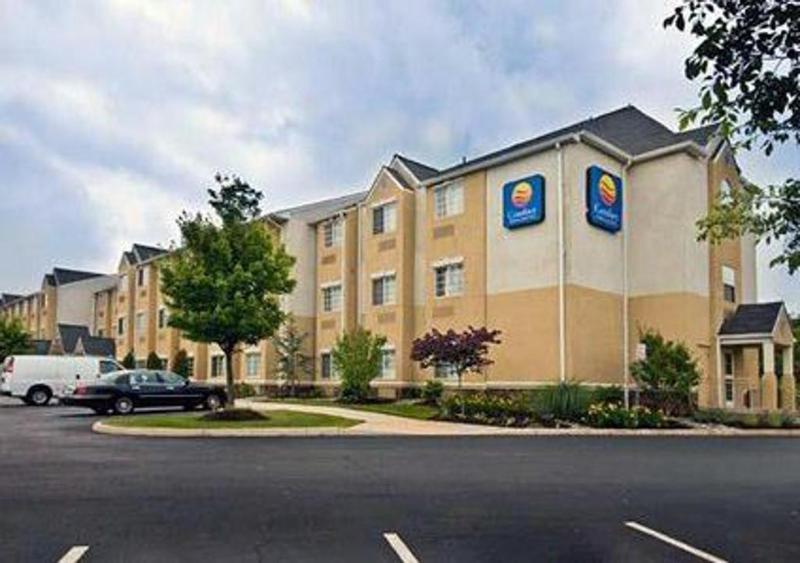 hotel Comfort Inn & Suites Airport