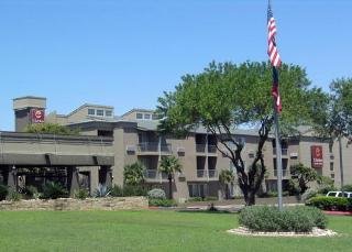 hotel Clarion Inn & Suites Conference Center