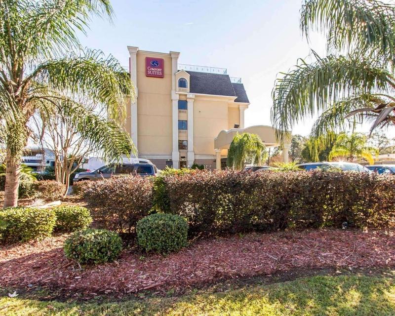 hotel Comfort Suites Airport