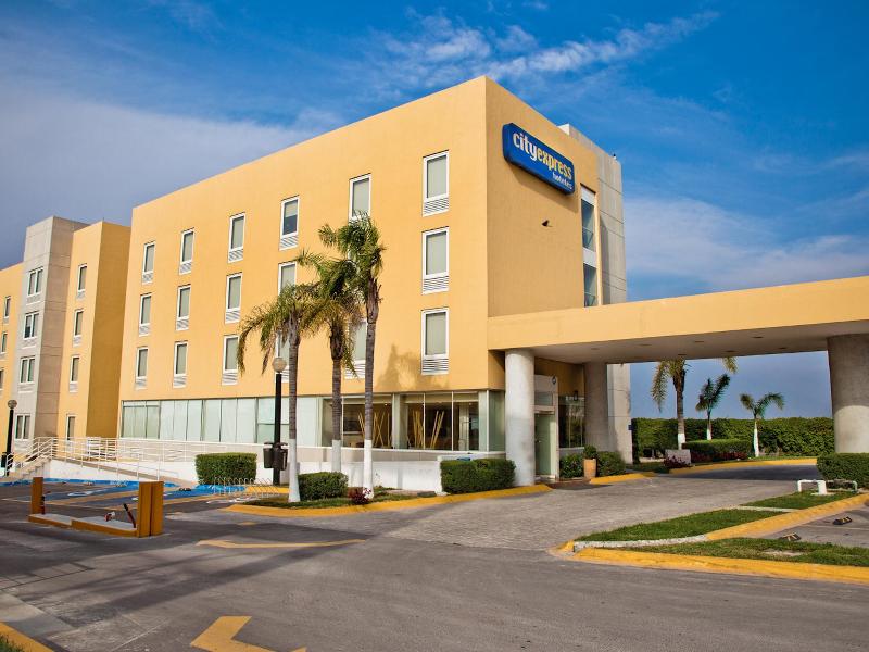 hotel City Express Monterrey Santa Caratina