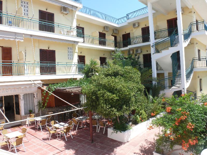 hotel Karyatides