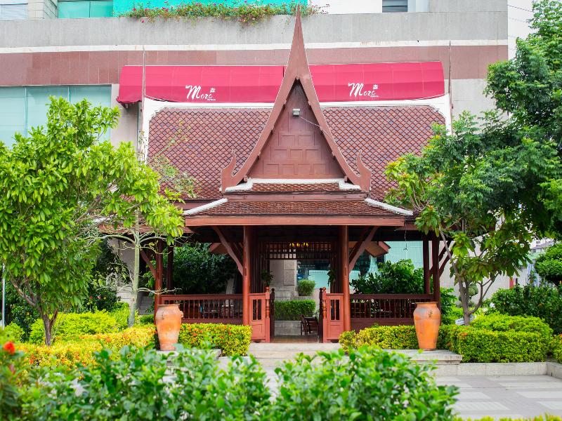 hotel Chaophya Park Hotel