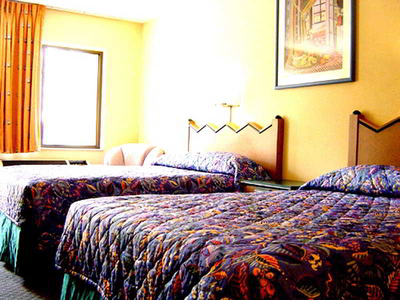 hotel Goldstar Inn & Suites