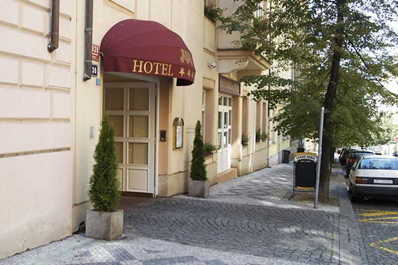 hotel Abri