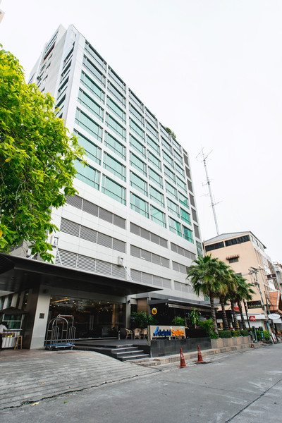 hotel Adelphi Suites Sukhumvit By Compass Hospitality