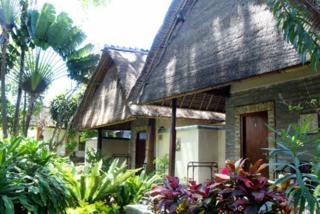 Fotos Hotel Alit's Beach Bungalow