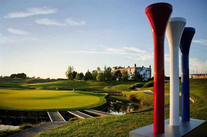 hotel Novotel Saint Quentin Golf National