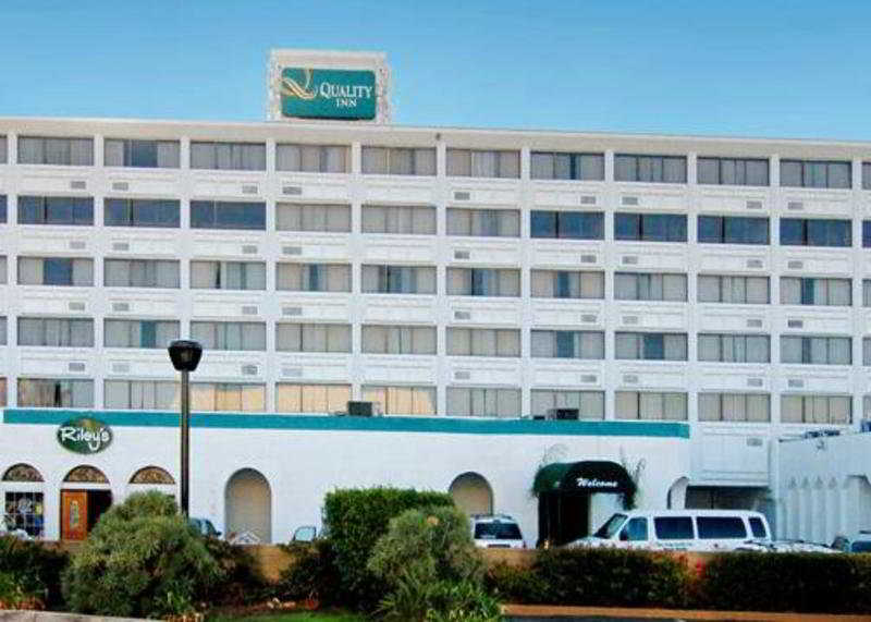 hostal Quality Inn Airport / Sea World Area