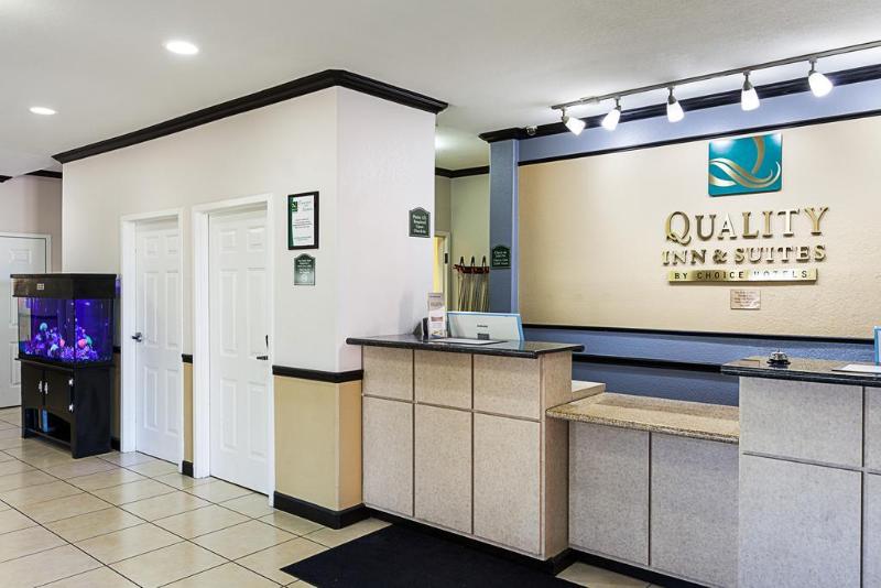 hotel Quality Inn & Suites Bandera Pointe