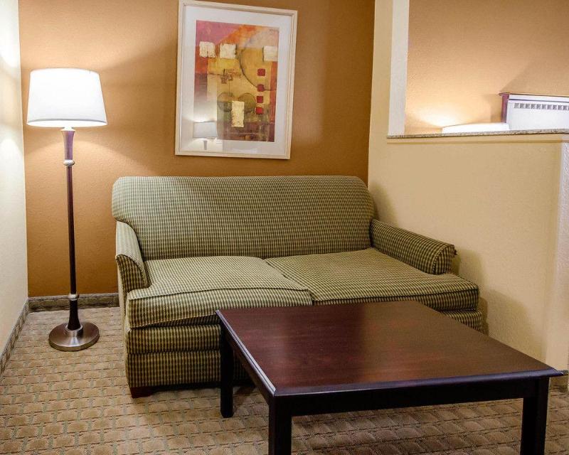 hotel Comfort Suites