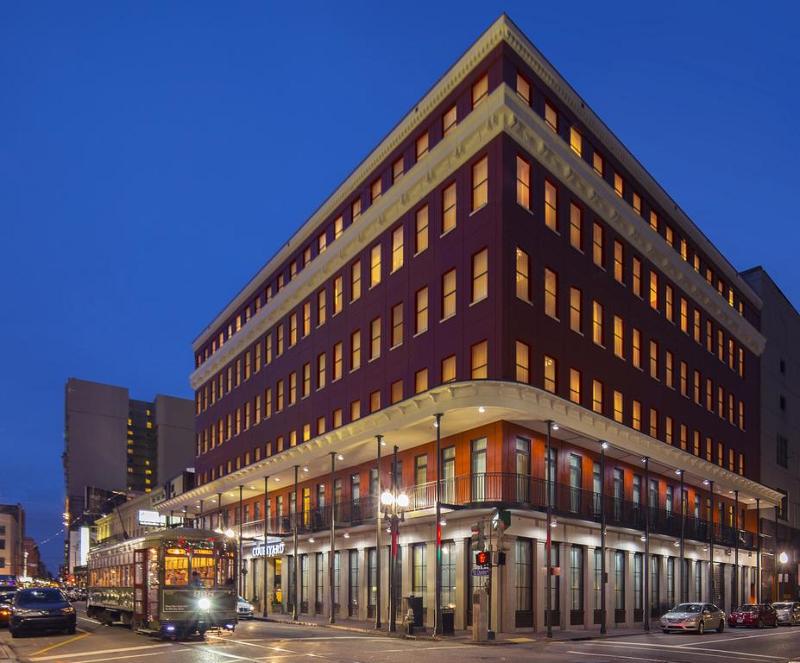 hotel Courtyard New Orleans Dwtn Near French Quarter