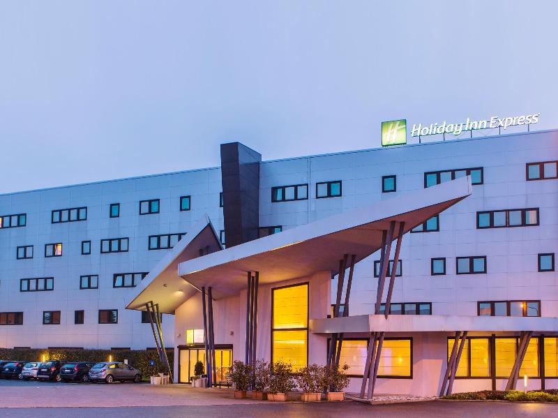 hotel Holiday Inn Express Milan-malpensa Airport