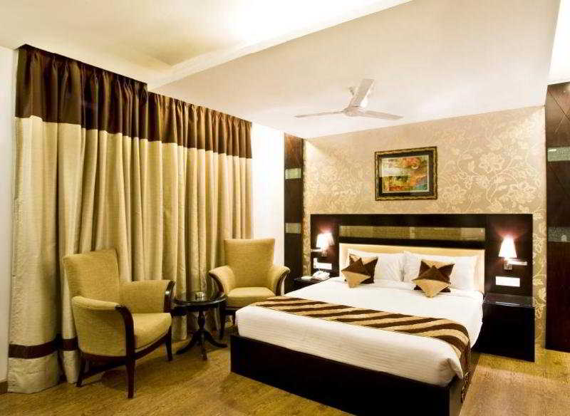 hotel Parkland Kailash Colony