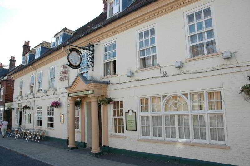 lodge Swan Hotel