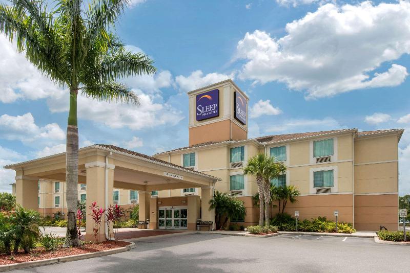 hotel Sleep Inn & Suites