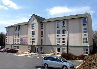 hotel Rodeway Inn & Suites Near Outlet Mall - Asheville