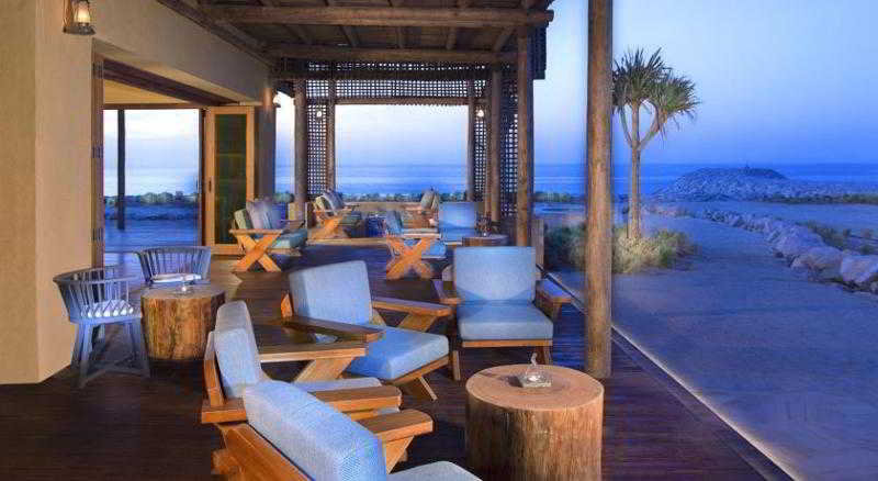 hotel Desert Island Resort And Spa Sir Bani Yas Island