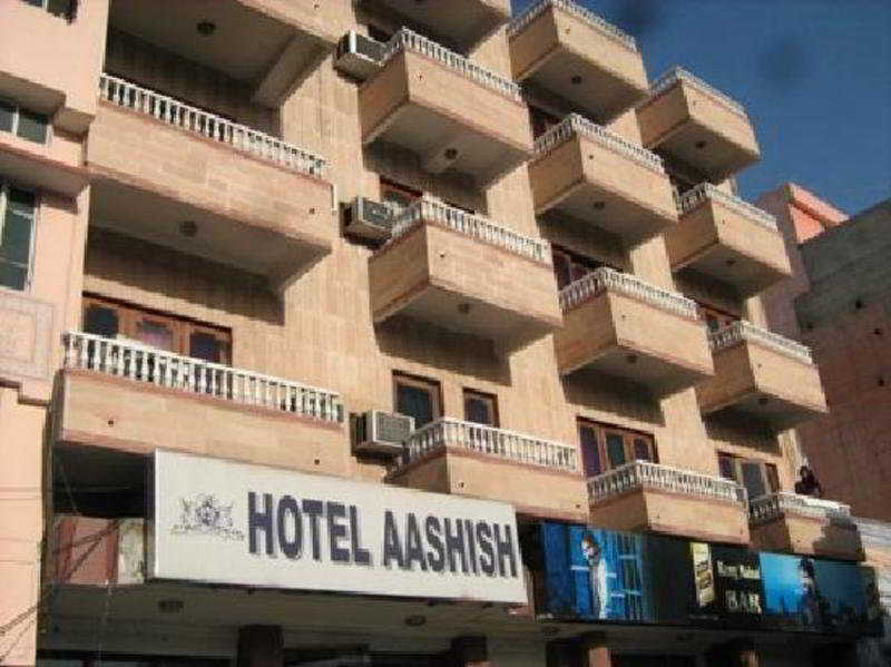 hotel Aashish