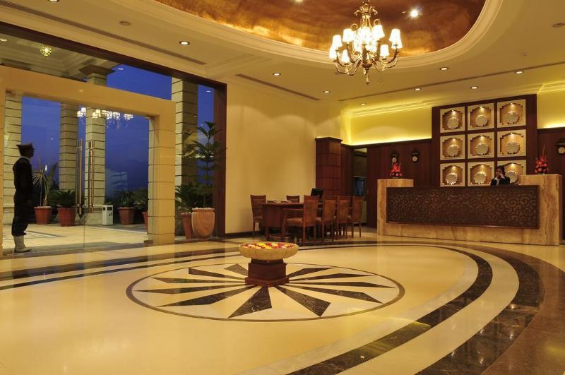 hotel Cambay Spa & Resort Udaipur