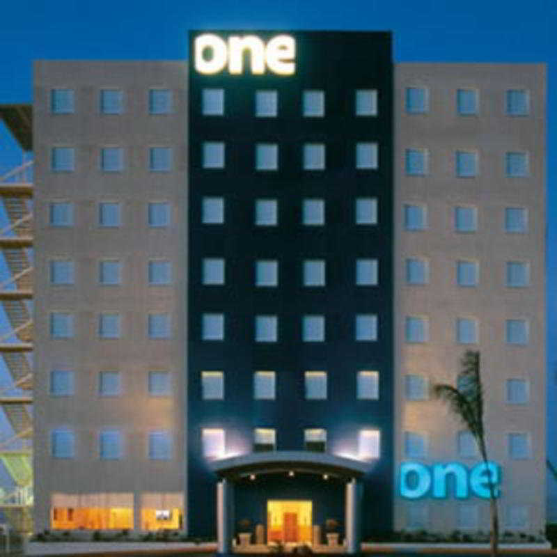 hotel One Monterrey Aeropuerto