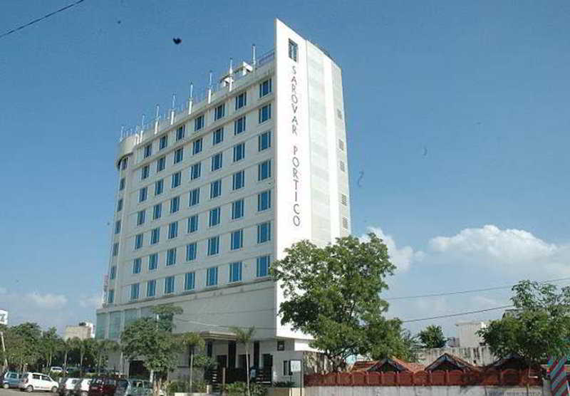 hotel Sarovar Portico Jaipur