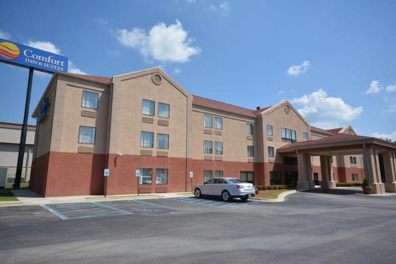 hotel Comfort Inn & Suites