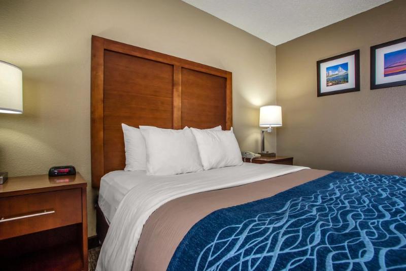 hotel Comfort Inn & Suites