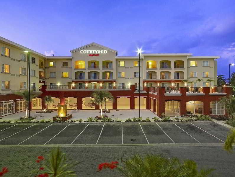 hotel Courtyard By Marriot Bridgetown