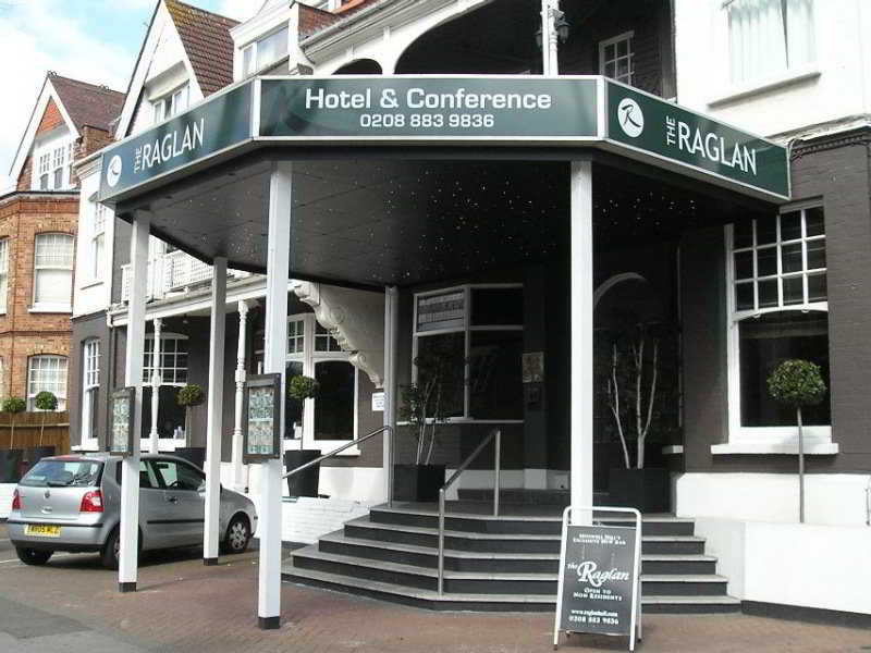 hotel Raglan Hotel