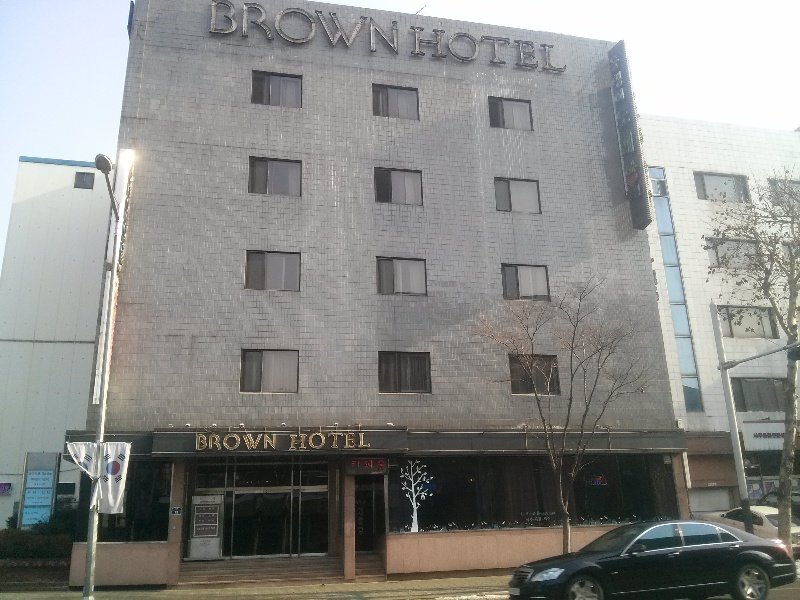 hotel Brown