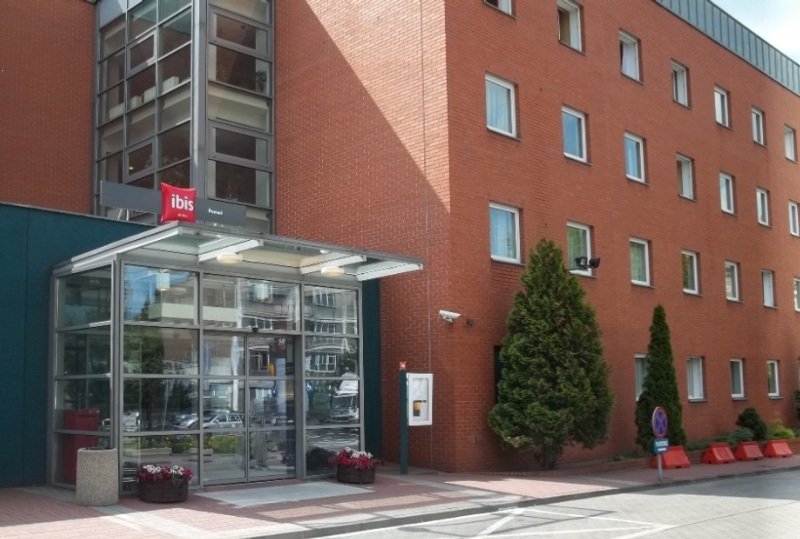 hotel ibis poznań centrum poznań plac andersa 1