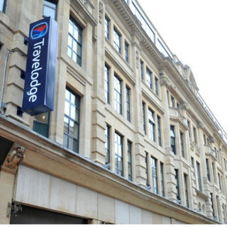 hotel Travelodge Cardiff Queen Street