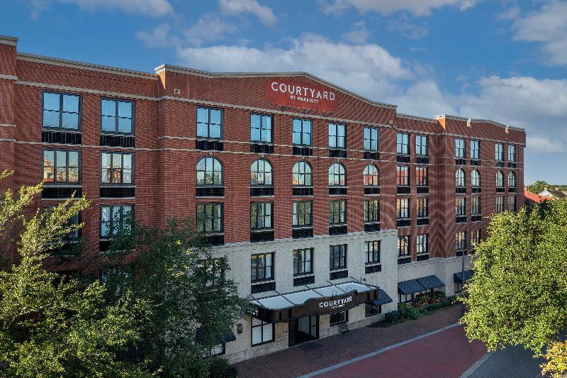 hotel Courtyard By Marriott Savannah Downtown