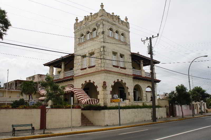 hotel Paseo Habana