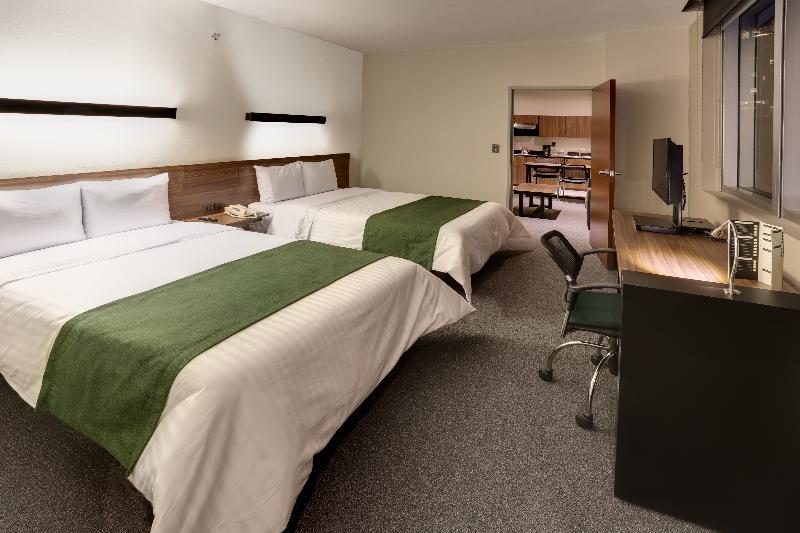 hotel City Express Suites Santa Fe