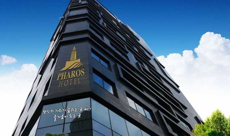 hotel Pharos