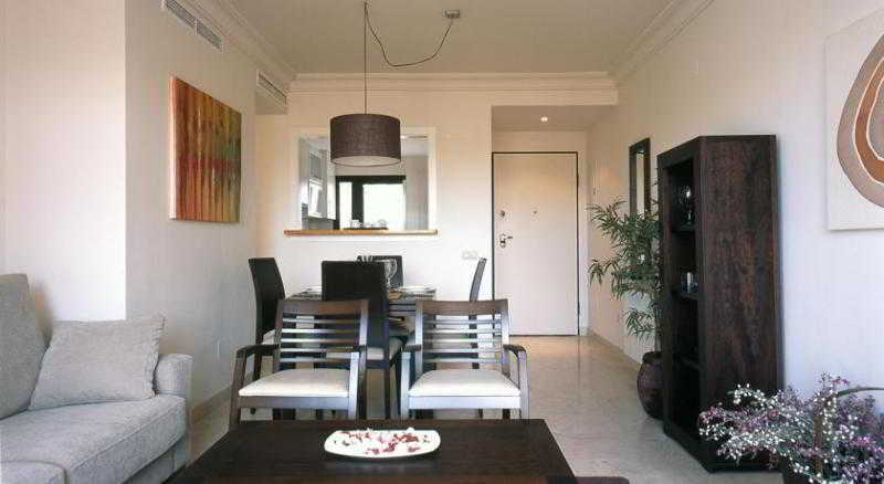 apartamentos Roda Golf Apartment Complex