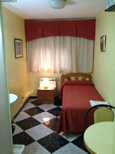 HOSTAL HOSTAL JACINTO Alcala de Henares - Madrid